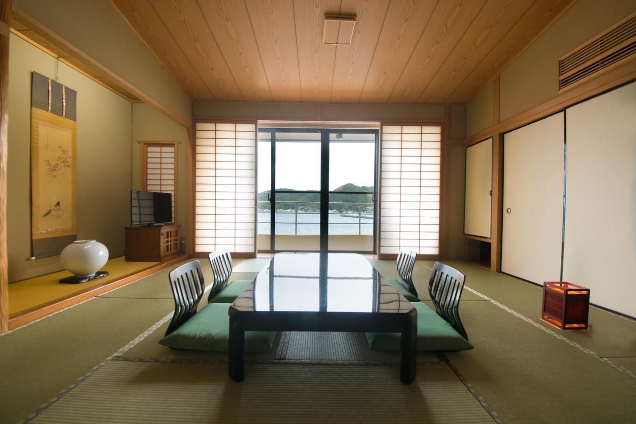 Matsuura Hotel Saiki Exterior foto