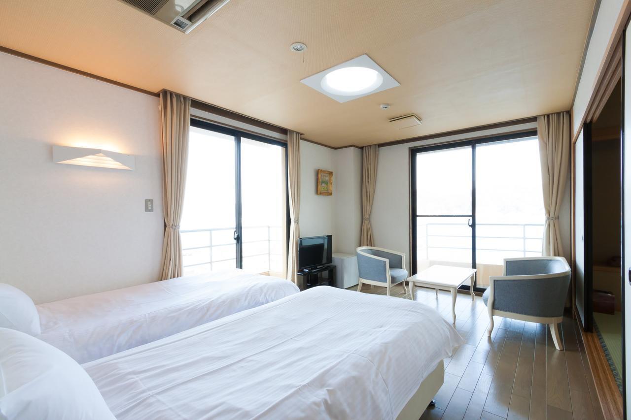 Matsuura Hotel Saiki Exterior foto